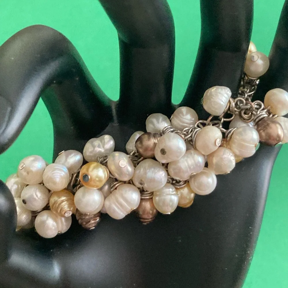 Vintage Pearl Cluster Bracelet - Picture 2 of 7